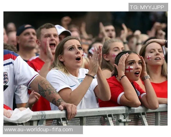 天下足球豆瓣热议足球盛宴背后的故事与精彩瞬间分享